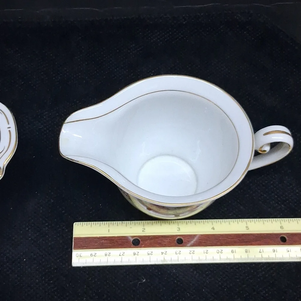 Vintage Creamer & Covered‎ Sugar Set By Aladdin China, 